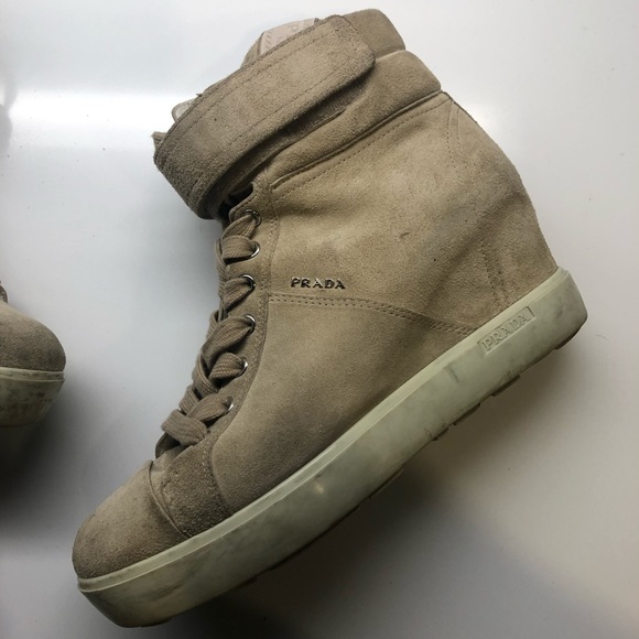 Prada wedge sneaker in beige - Picture 4 of 5